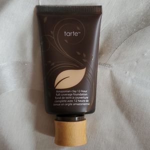 Tarte Amazonian Clay Foundation in Medium Neutral
